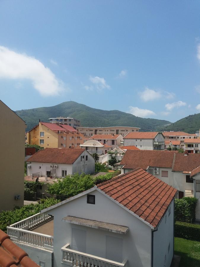 One Bedroom Apartment 500M From The Beach 부드바 외부 사진