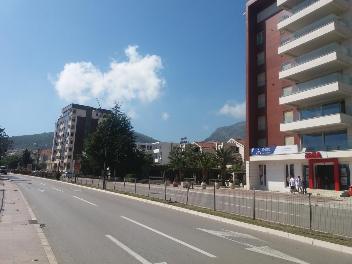 One Bedroom Apartment 500M From The Beach 부드바 외부 사진